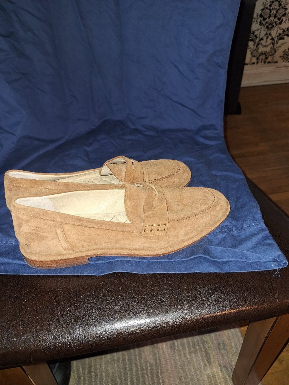 J.McLaughlin Women’s Tan Suede Penny Loafers Size 9